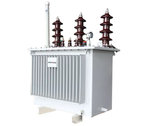 Transformador de distribuci&oacute;n de aceite trif&aacute;sico.